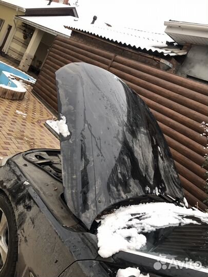 BMW 7 F01 капот