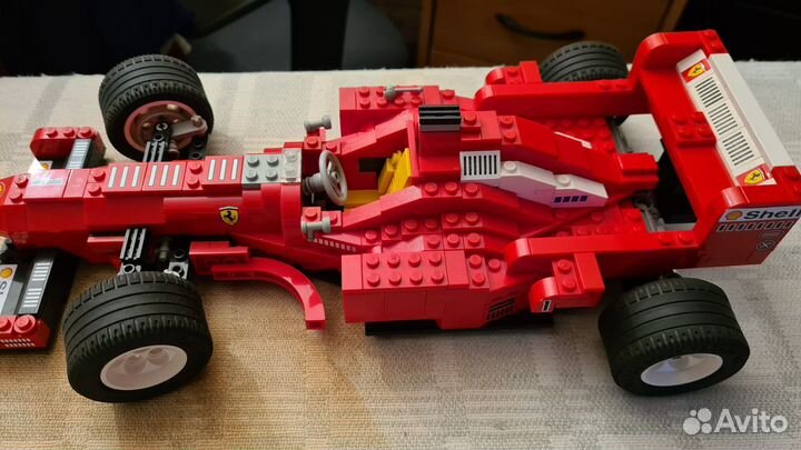 Lego 2556 Ferrari Formula 1 Racing Car Model team