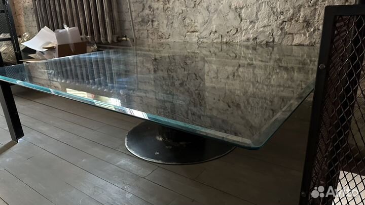 Дизайнерский стол