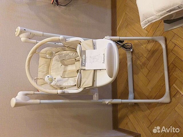 Детские качели плюс стульчик для кормления