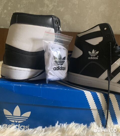 Кроссовки adidas originals