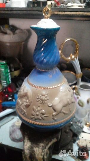 Кувшин с двумя кубками