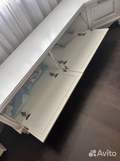 Тумба под телевизор