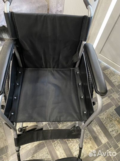 Коляска инвалидная