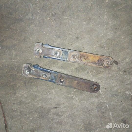 Петля капота УАЗ Хантер