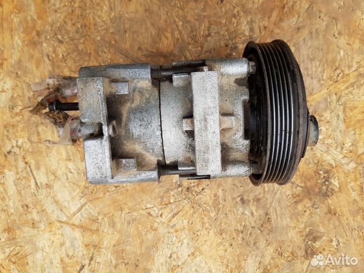 Компрессор кондиционера Ford focus 1 2.0