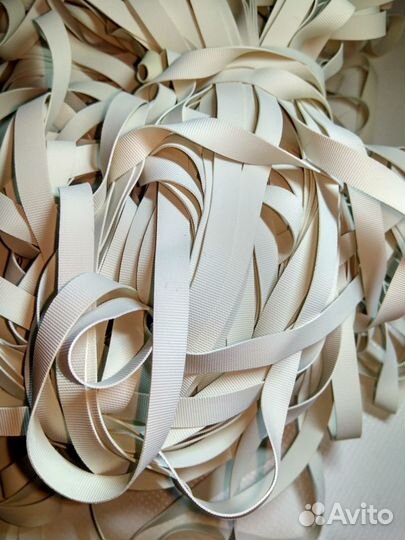 Латексная резинка для купальников