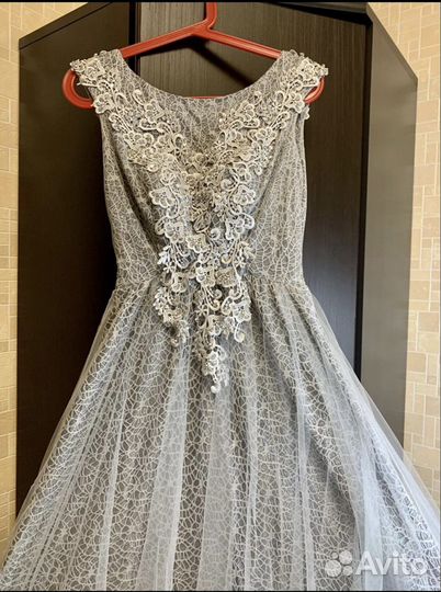 Вечернее платье на выпускной и тд