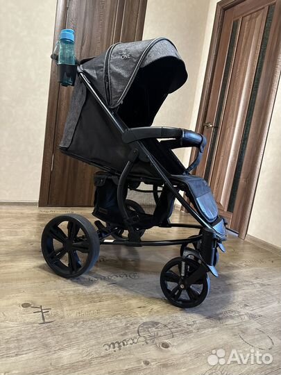 Коляска прогулочная Bubago Model One