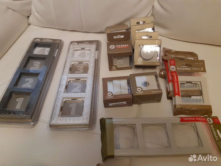 Продам рамки и выключатели werkel