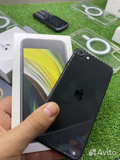iPhone SE (2020), 64 ГБ