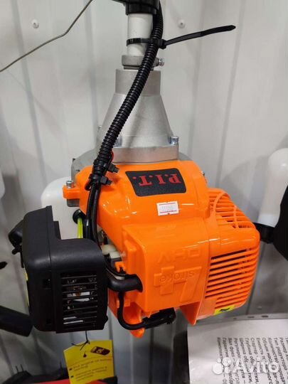 Триммер бензиновый 4-х тактный, проф. комплектация