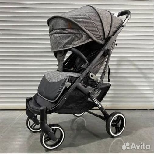 Коляска прогулочная babalo