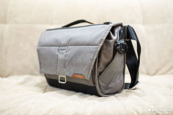 Peak Design Everyday Messenger / Ash / 13L