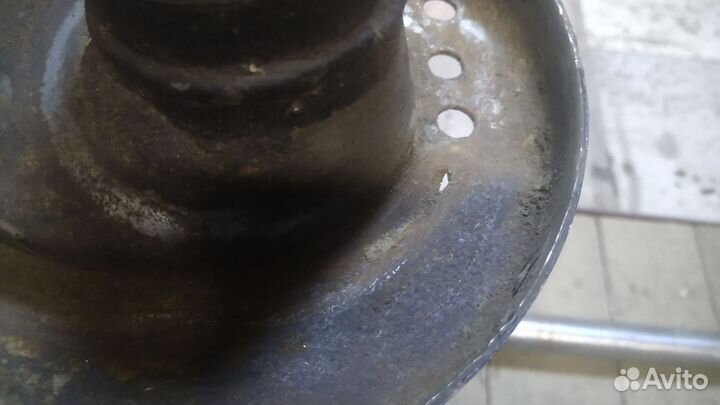 Стойка передняя правая Audi 100