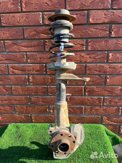 Стойка в сборе левая Daewoo Nexia