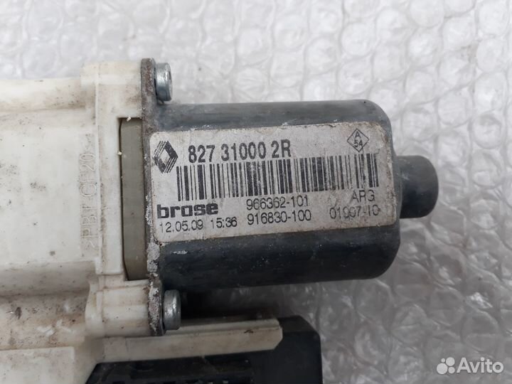 Стеклоподъемник задний левый Renault Megane 3 2009