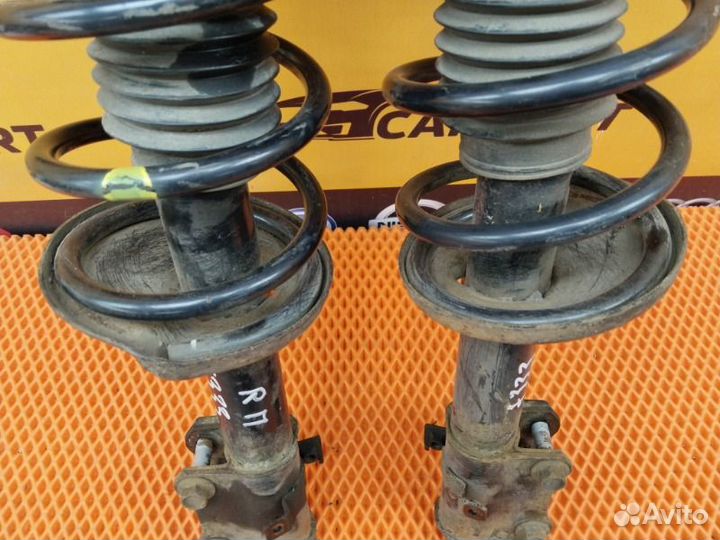 Амортизатор передний Suzuki Grand Vitara 3 JT