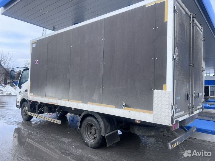 Промтоварный фургон 20 м³ Hino 300 (Dutro), 2012