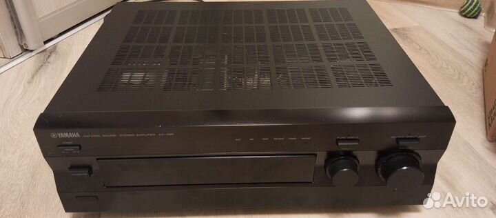 Усилитель стерео Yamaha AX496 с пультом