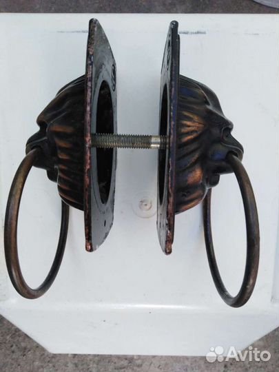 Дверные ручки