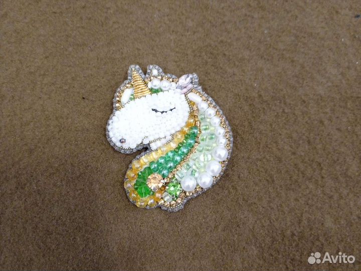 Брошь 