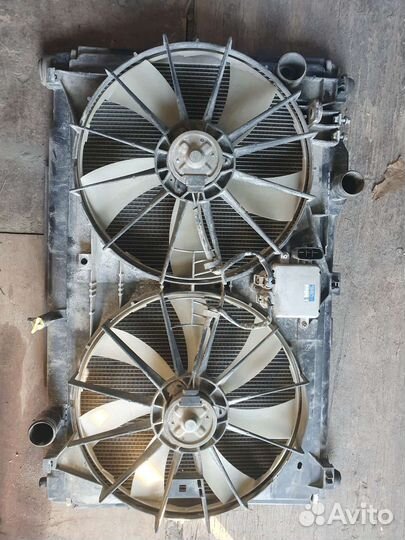 Радиатор охлаждения lexus gs300