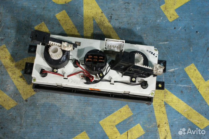 Блок управления печкой Chevrolet Aveo T200