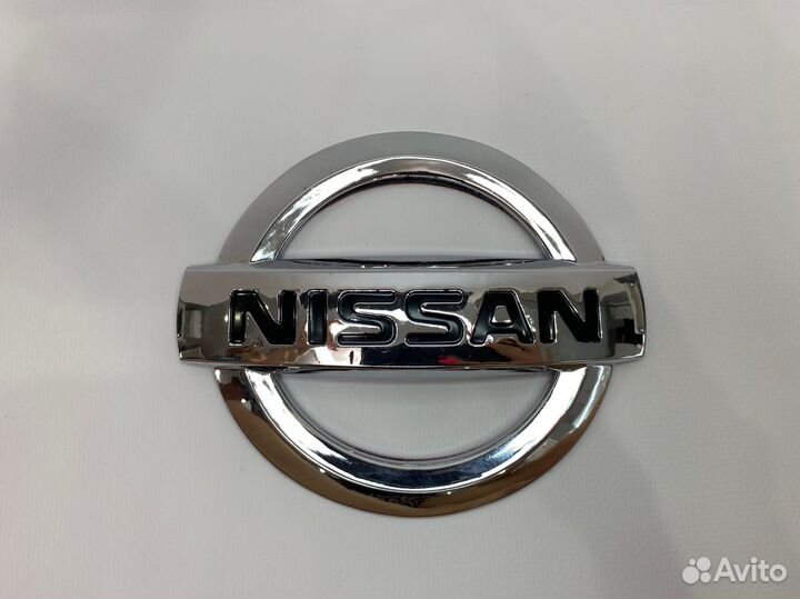 Эмблема Nissan Juke