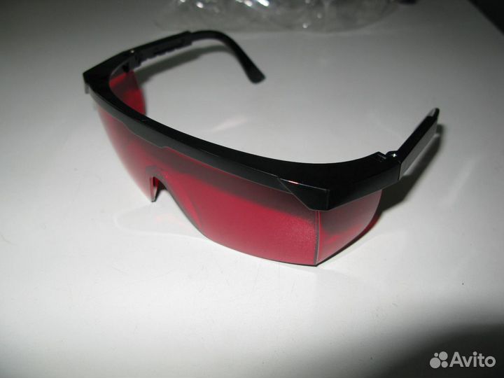 Очки для защиты от ультрафиолетового света