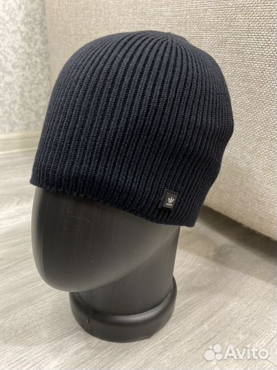 Шапка adidas черная на флисе