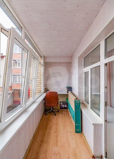 3-к. квартира, 95,6 м², 2/5 эт.