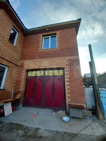 Дом 303,9 м² на участке 5,4 сот.