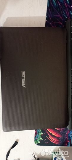 Ноутбук asus