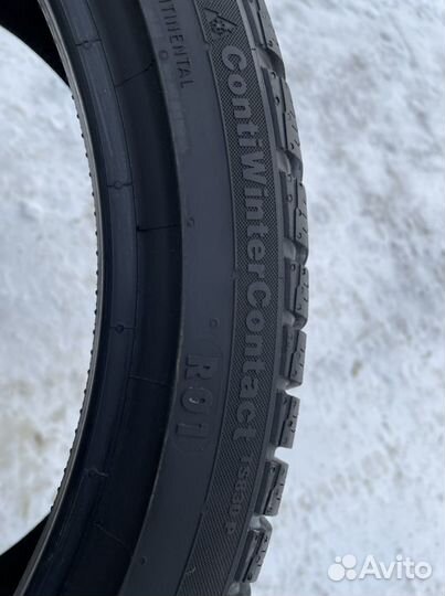 Continental ContiWinterContact TS 830 P 245/35 R19 93W