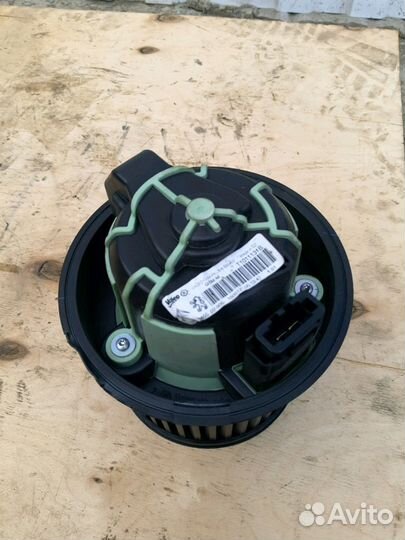 Мотор печки Peugeot 308 6441CZ