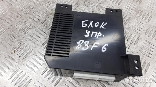 Блок управления subaru tribeca B9 (83F06NC02)