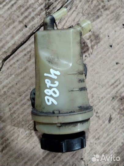 Бачок гидроусилителя Ford Focus 1 седан 1.8 eudk