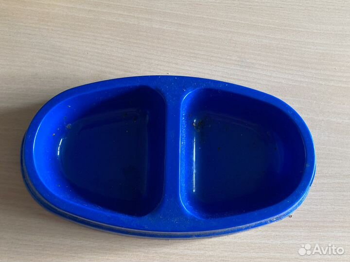 Лоток и миска для кошки