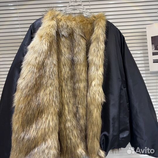 Бомбер с мехом Balenciaga alaska faux fur type