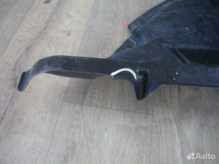 Подкрылок передний правый Subaru Forester S12 2010