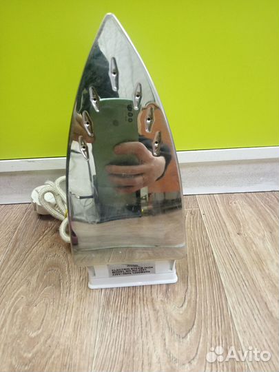 Утюг Raketa (т146)