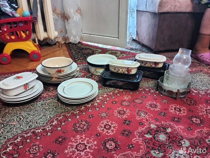 Набор столовой посуды новый