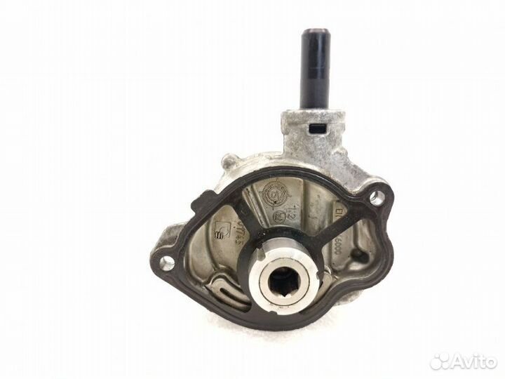 Насос вакуумный Mercedes-Benz C-Class W205 2.2