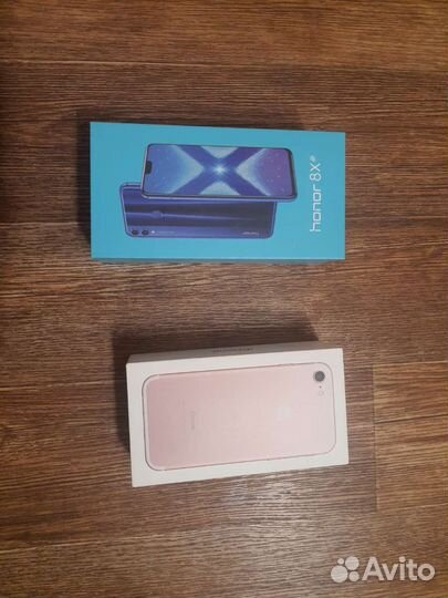 Коробки от телефонов