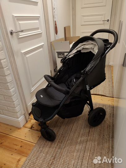 Прогулочная коляска Joie Litetrax 4 Air