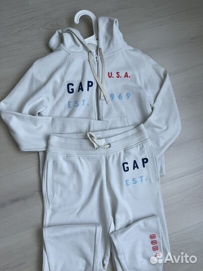 Спортивный костюм женский новый