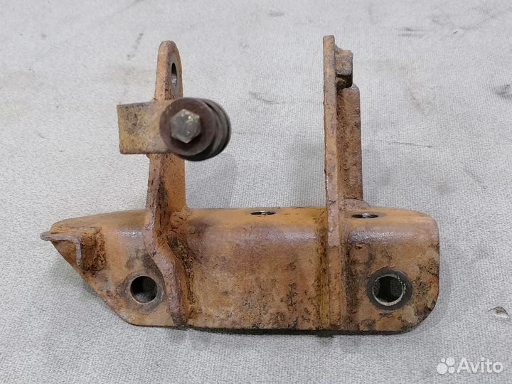 Кронштейн опоры кпп для BYD F3 2006-2013