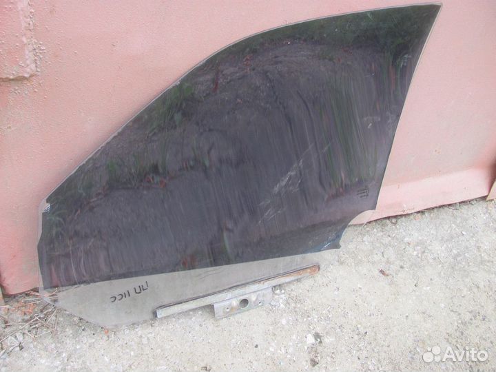 Стекло переднее правое Ваз 2110,2111