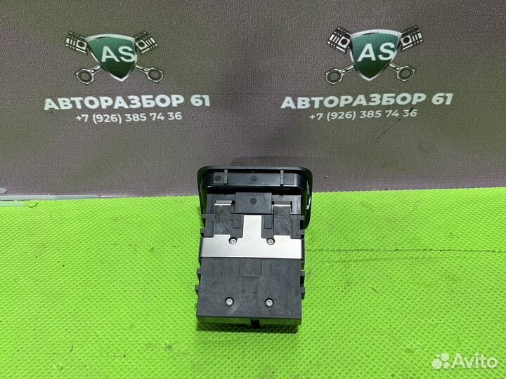 Кномка ручного тормаза Mercedes w166